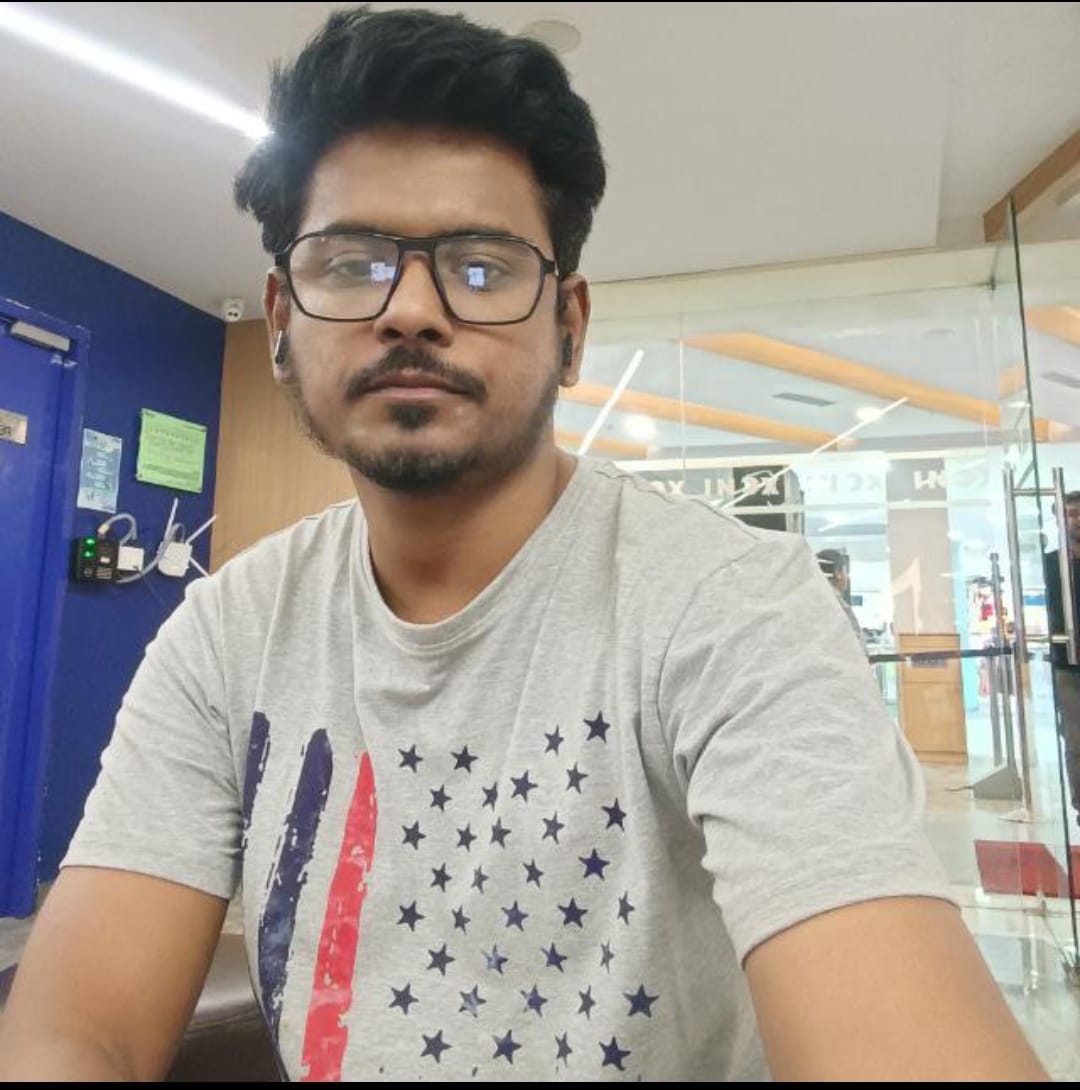 Portrait of Dipanjan Chatterjee, M.Sc in Pure Maths, founder of MATHEMATICO